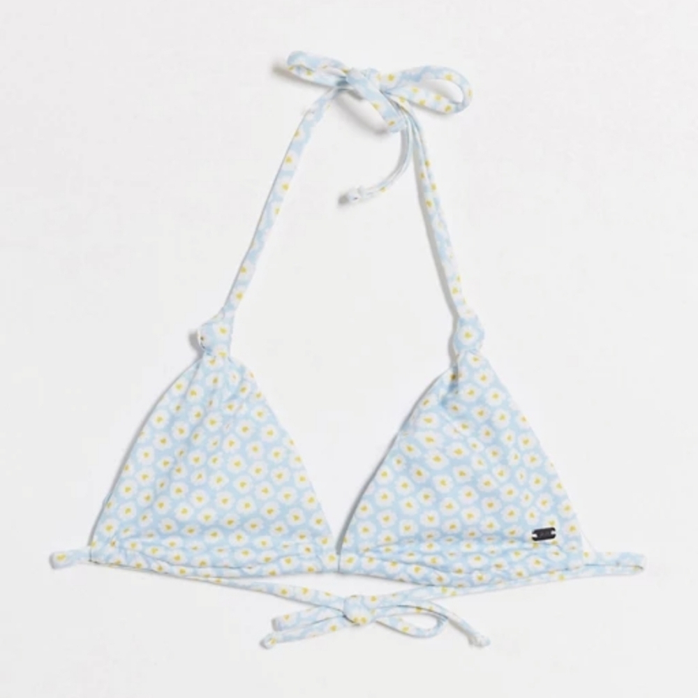 Pull&Bear Knot Detail Bikini Top in Ditsy Floral